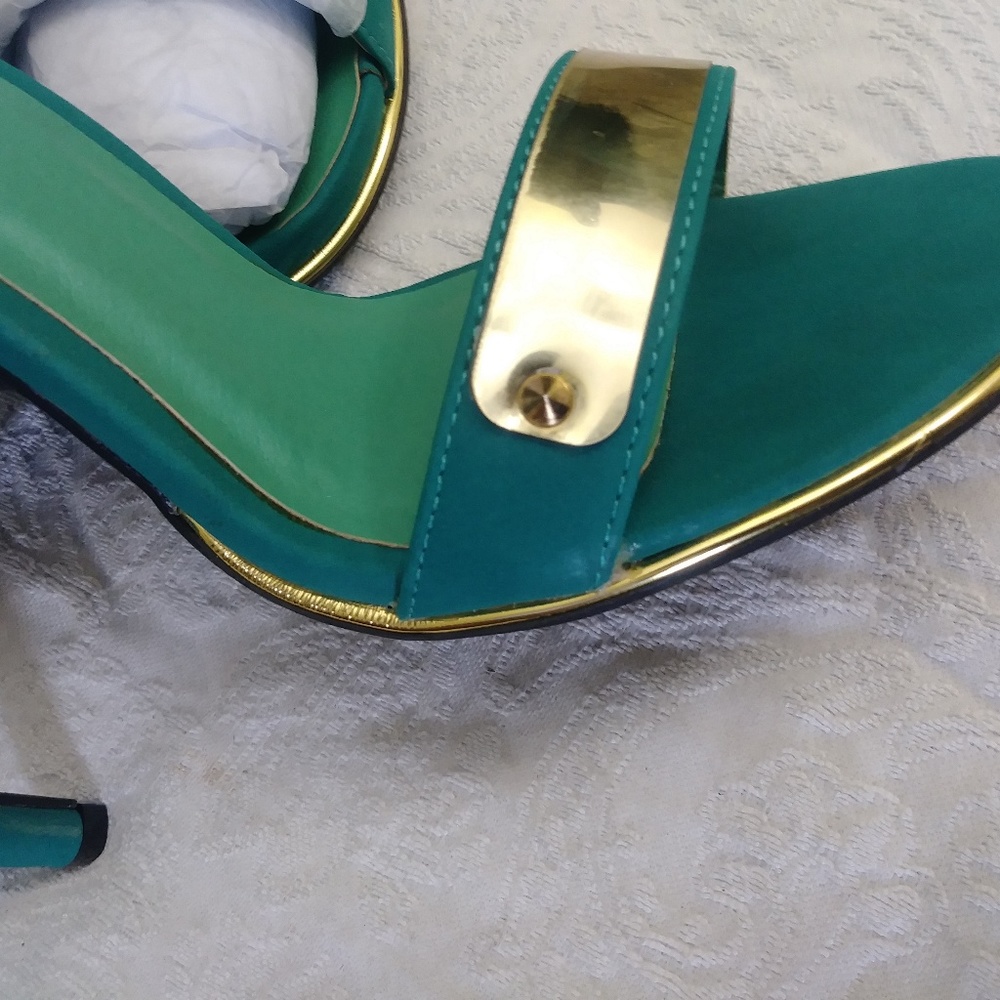 Shoe Republic LA open-toe heels - Picture 8 of 8